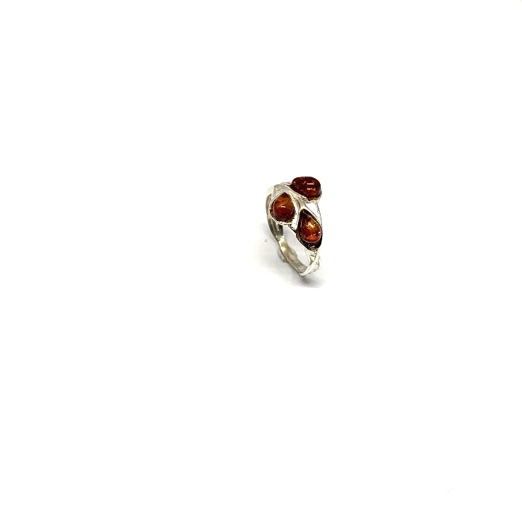 Barnsteen ring tristone