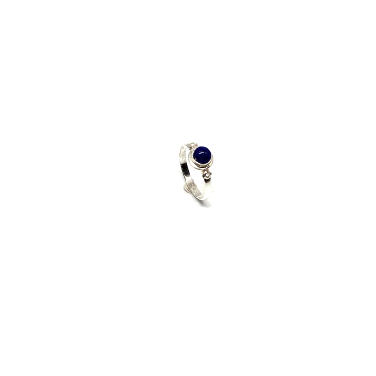 Sodaliet ring met bolletjes