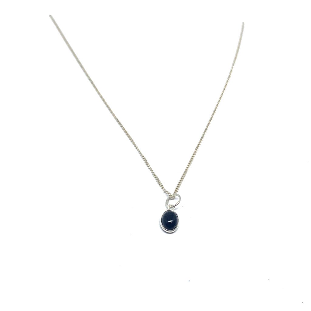 Ketting met  black Onix klein 8mm