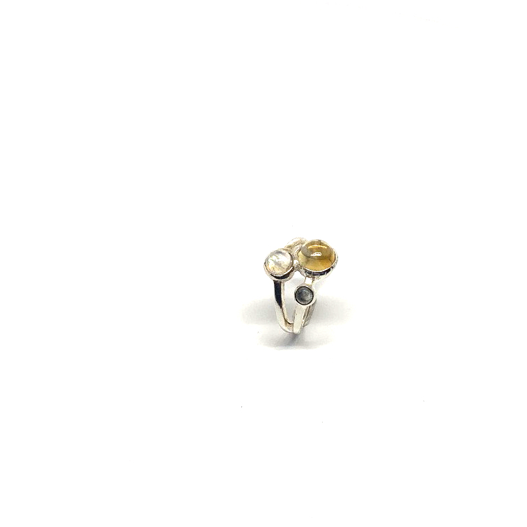 Ring tristone